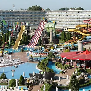 Aqua Nevis & Aqua Park 4*, Sluneční pobřeží Bulharsko